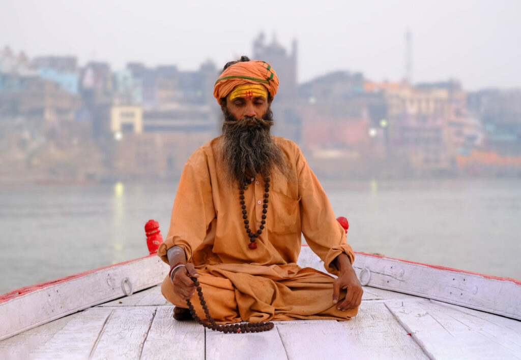 Sadhu in de heilige stad Varanasi