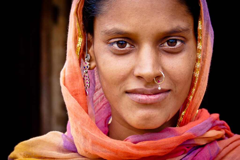 Vrouw in de Tharwoestijn, Rajasthan