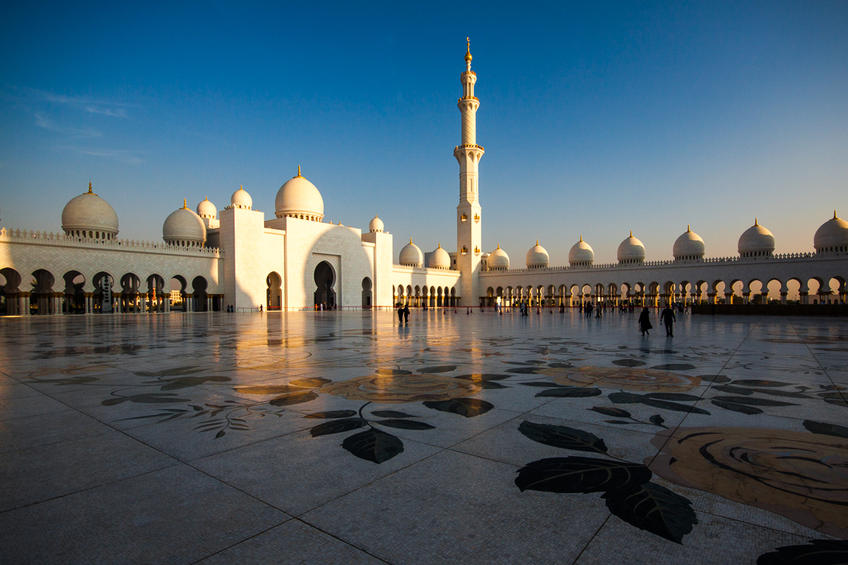 Binnenplaats Sjeik Zayed moskee