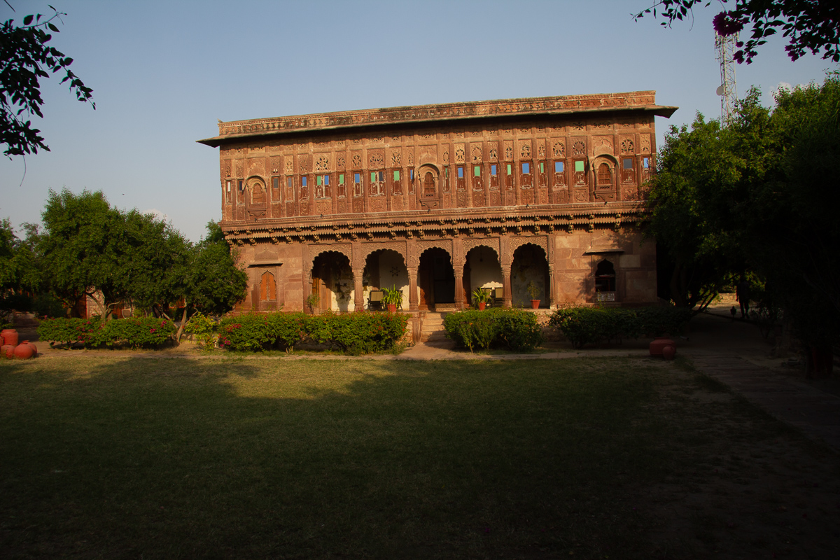 Chandelao Garh is een fort dat is omgebouwd tot hotel