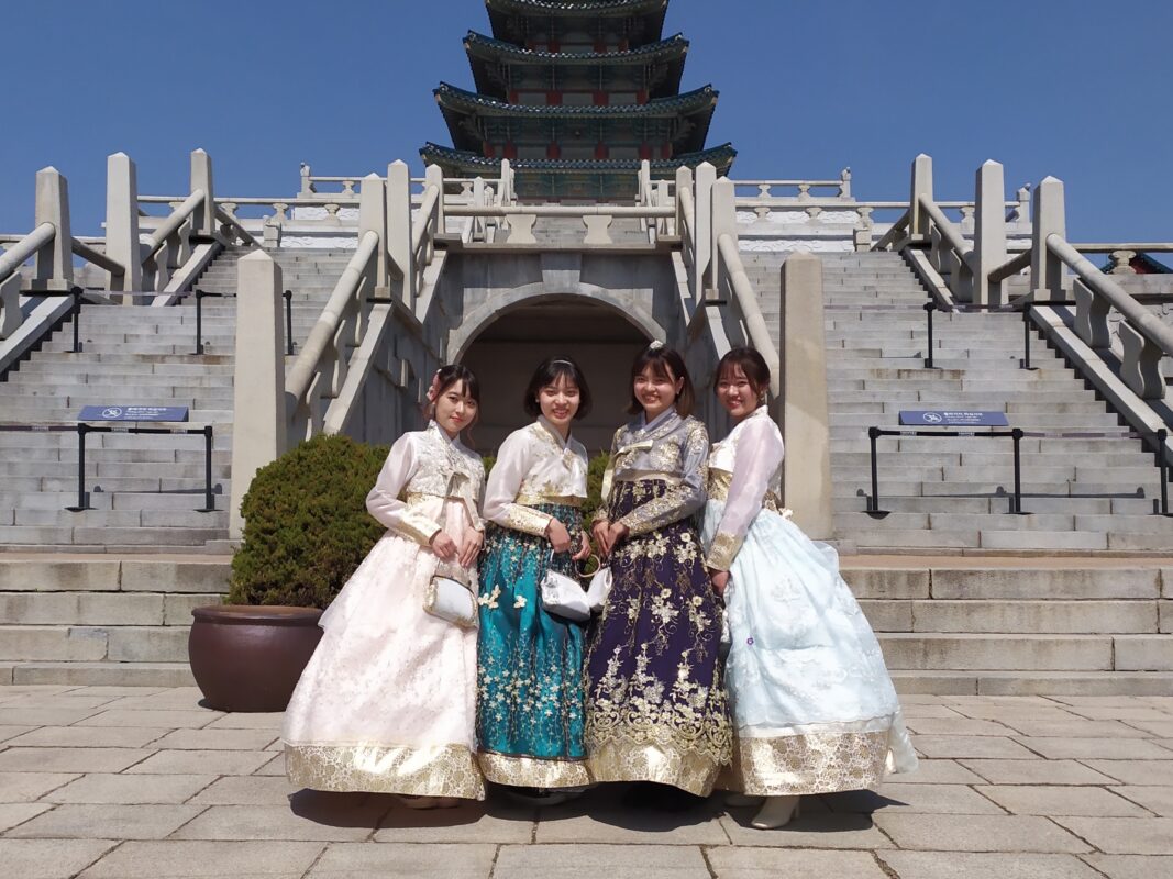 Koreaanse dames in Hanbok
