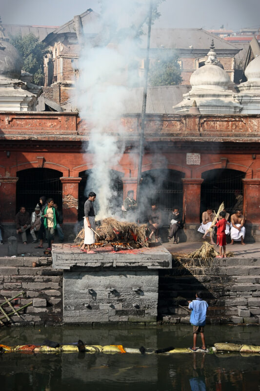 Crematie bij Pashupatinath