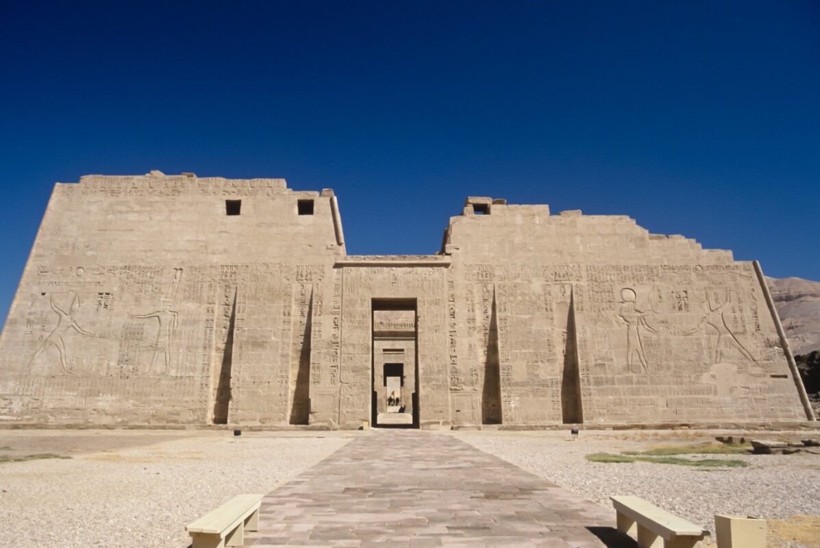 De Dodentempel van Ramses III in Medinet Habu tempels egypte