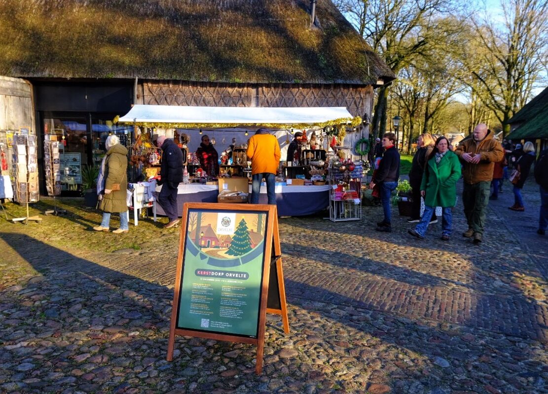 Twee weekenden op rij kun je genieten van een fijne kerstmarkt in Orvelte: 13 en 14 december én 20 en 21 december 2025.