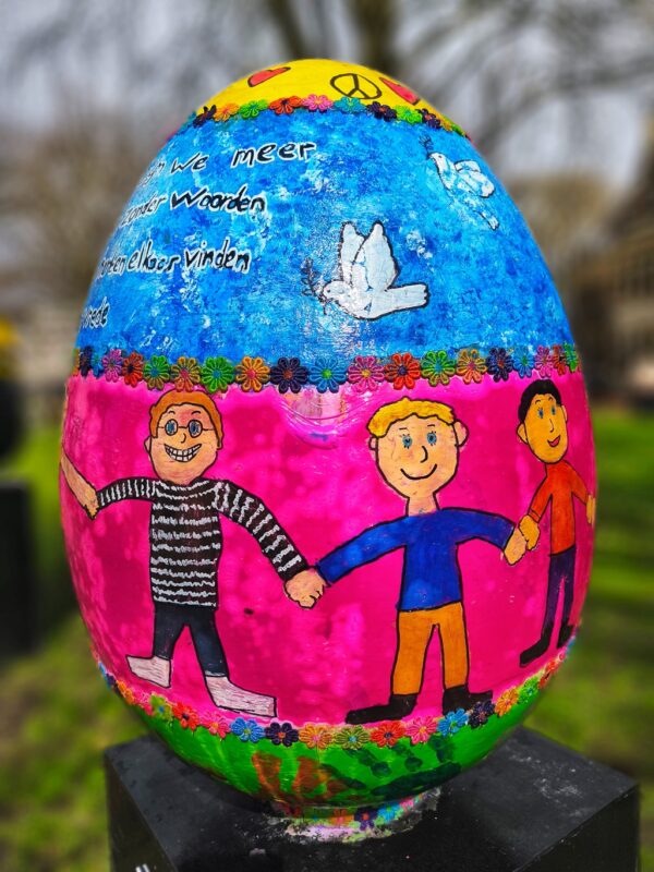 Reuze paaseieren paasexpositie Assen