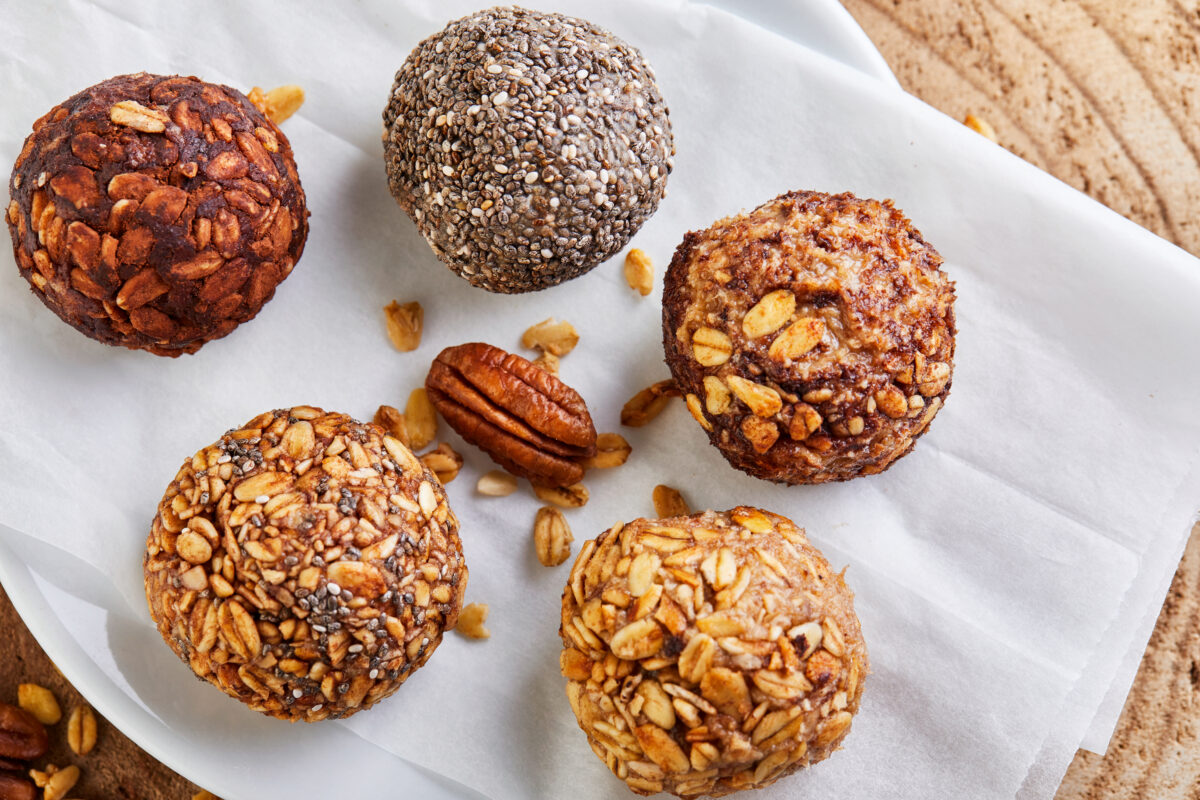 Healthy snack: bliss balls met dadels en noten